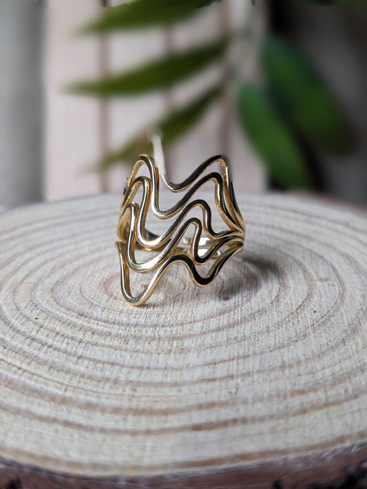 Wavy Strings Adjustable Ring