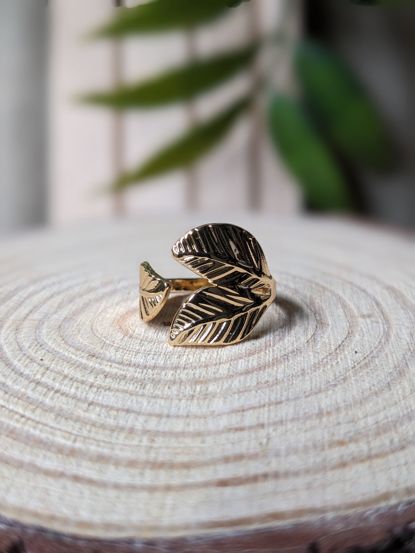 Leafy Adjustable Ring