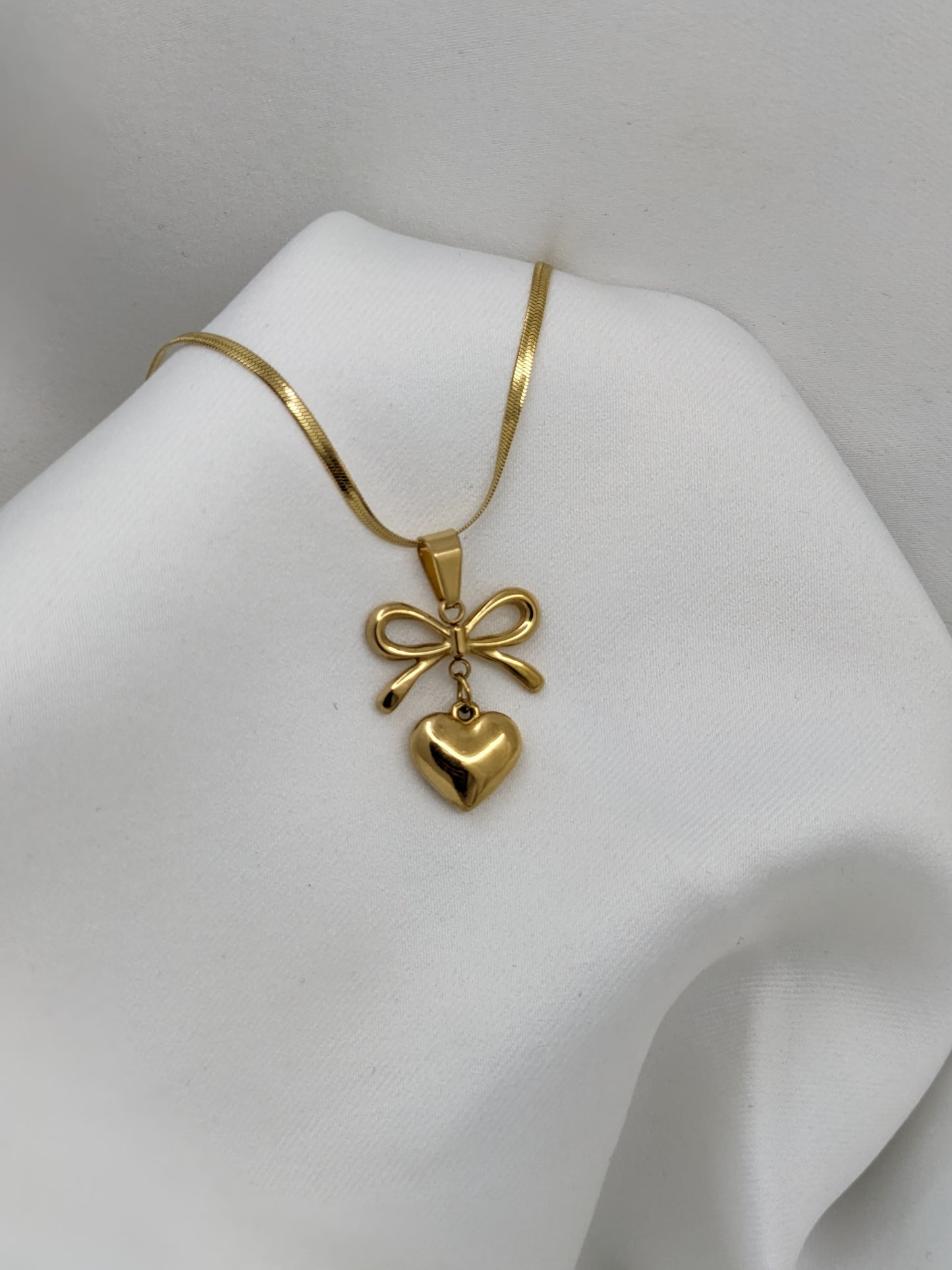 Bow & Heart Necklace