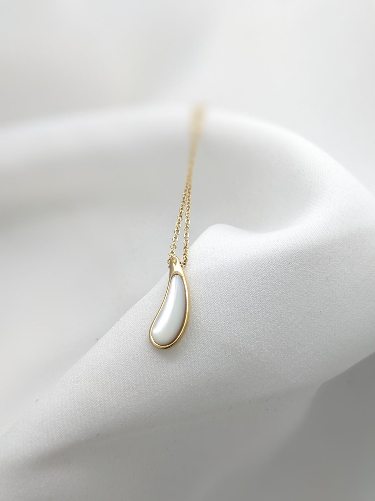 Lustrous Drop Necklace