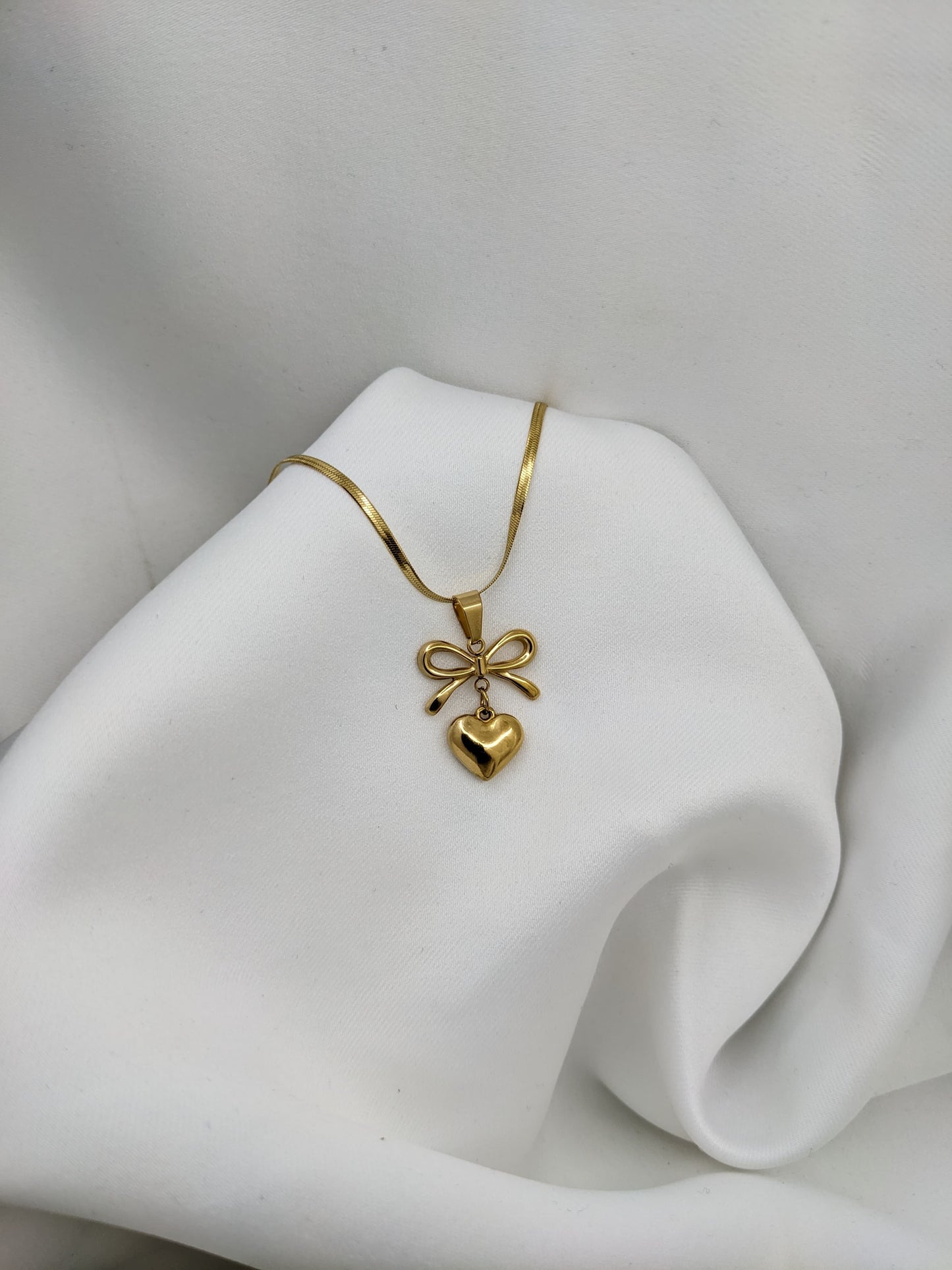 Bow & Heart Necklace