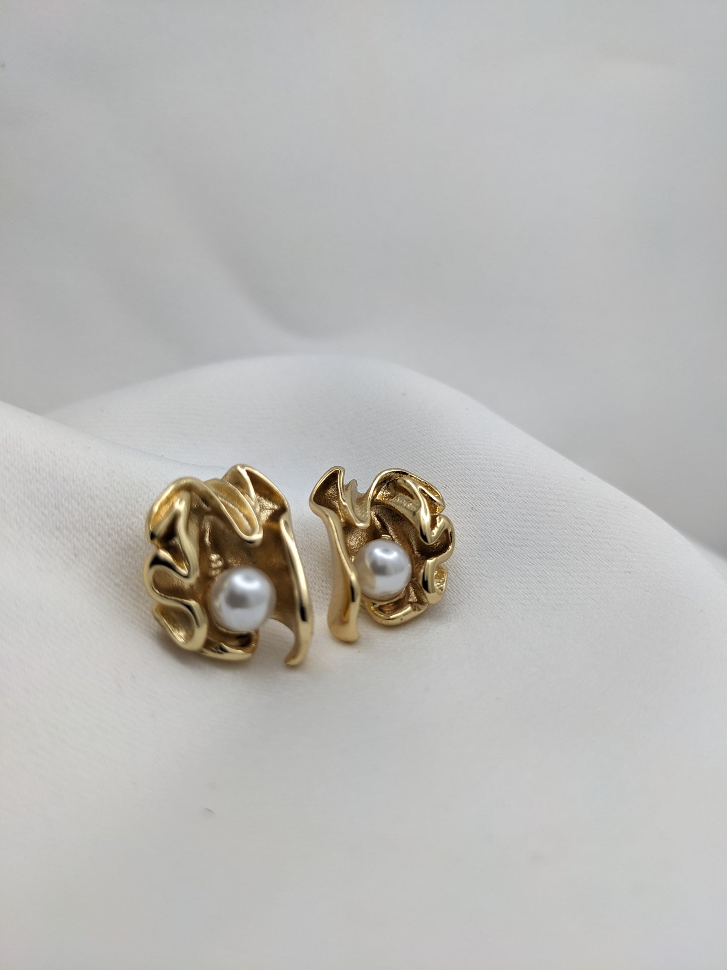 Crippled Leaf Studs